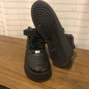 Nike Air Force 1 mid-top